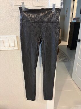 SPANX Black Damask-Pattern High Waist Leggings